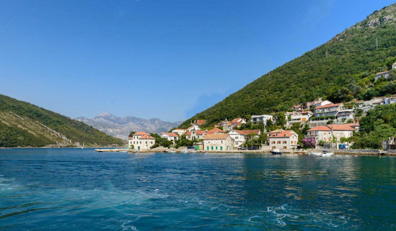 Villa House By The Sea à Tivat Extérieur photo