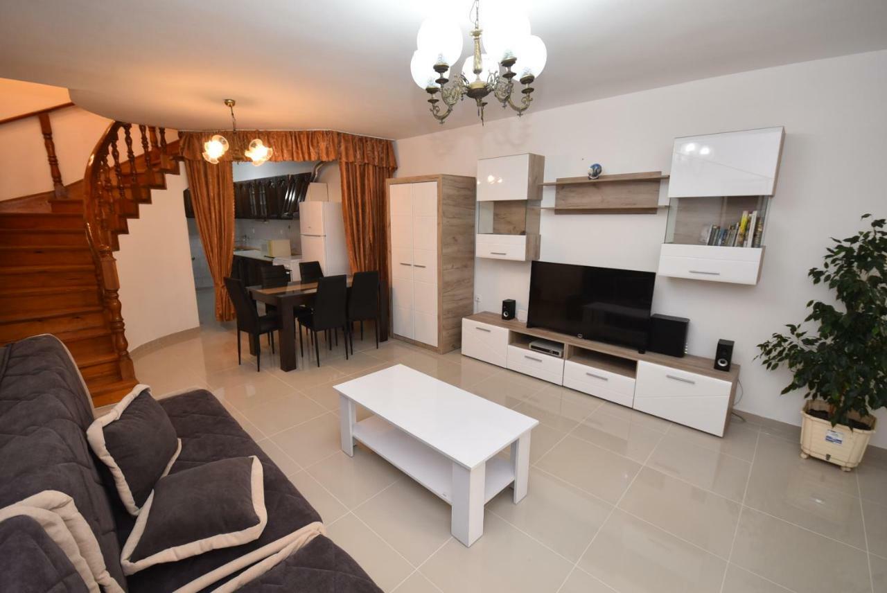 Villa House By The Sea à Tivat Extérieur photo