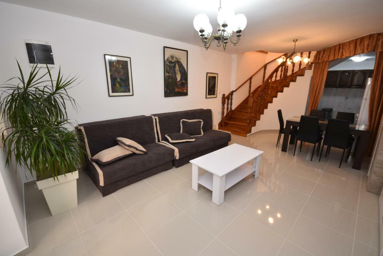 Villa House By The Sea à Tivat Extérieur photo