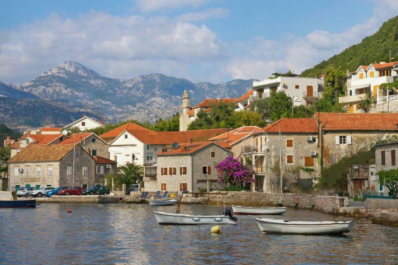 Villa House By The Sea à Tivat Extérieur photo