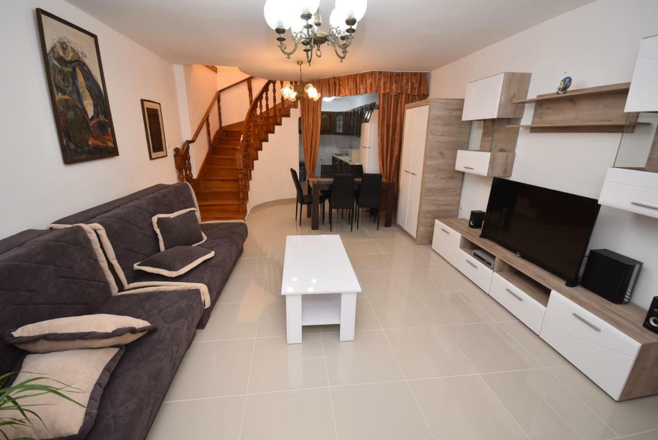 Villa House By The Sea à Tivat Extérieur photo