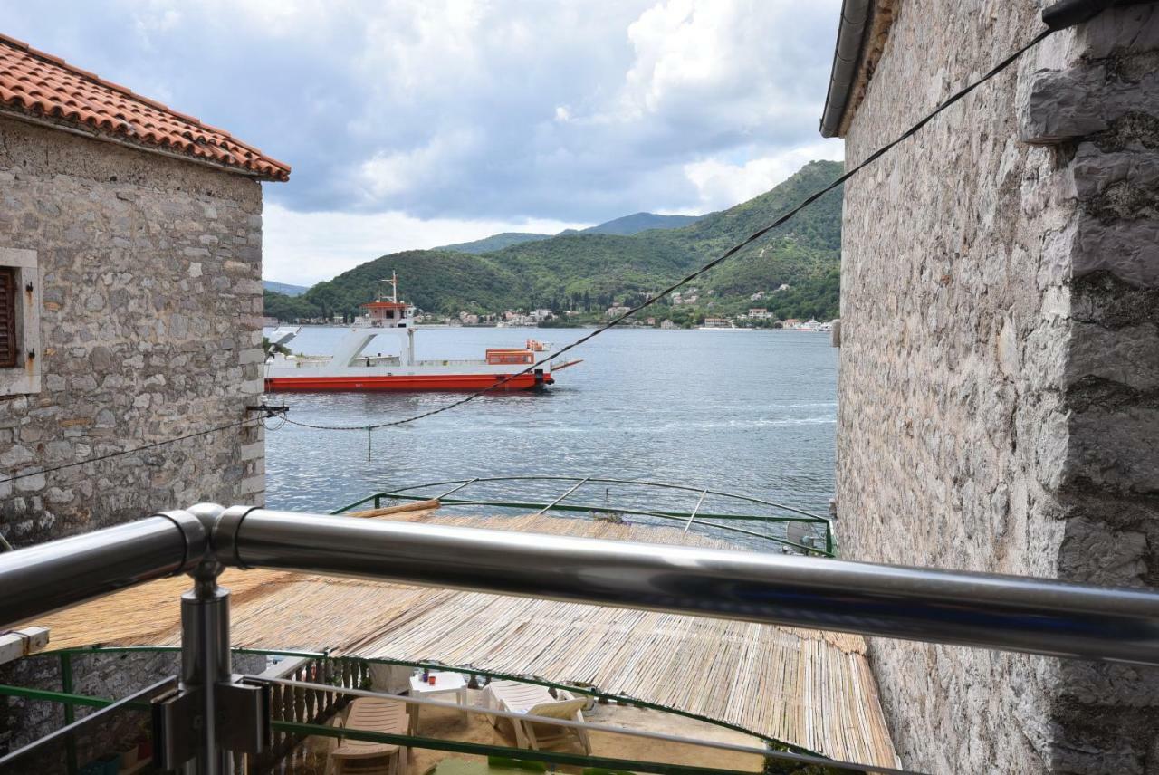 Villa House By The Sea à Tivat Extérieur photo