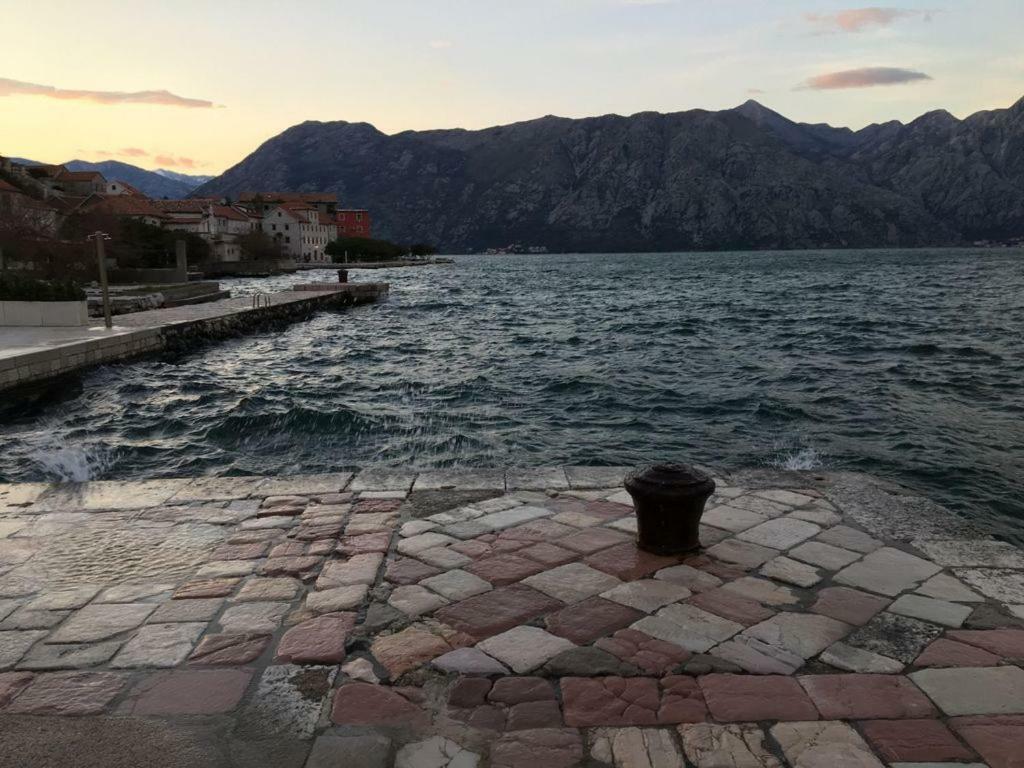 Villa House By The Sea à Tivat Extérieur photo